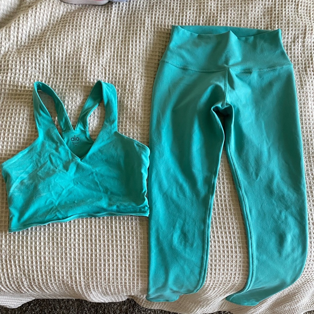 Alo Set